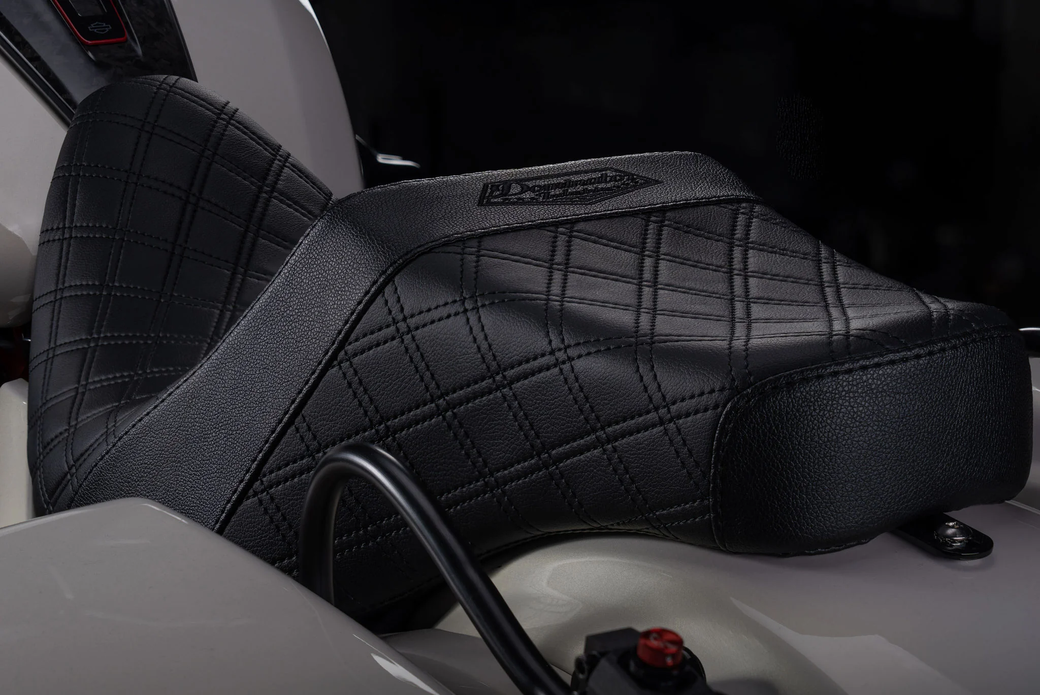 Standard Reach Double Diamond Stealth-Grip™ Premium 2-Up Saddle for the 2024-2026 Street Glide - Image 4